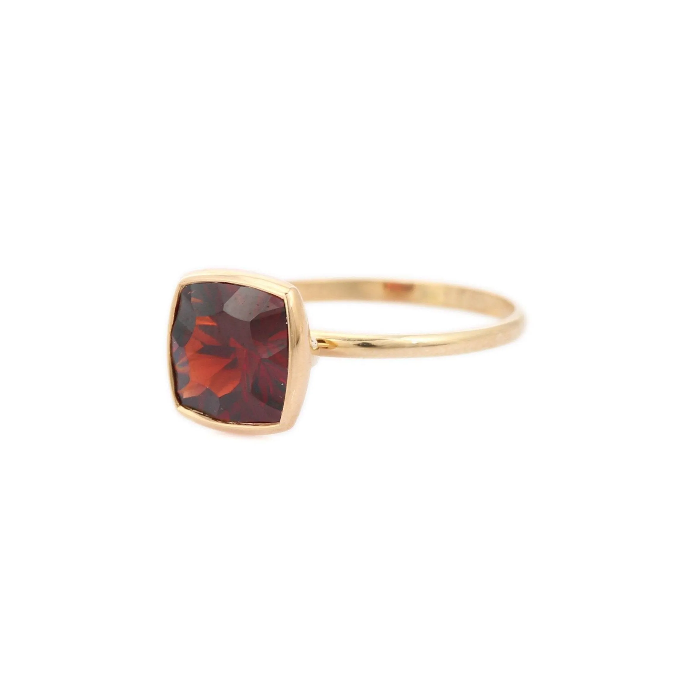 14K Yellow Gold Garnet Ring