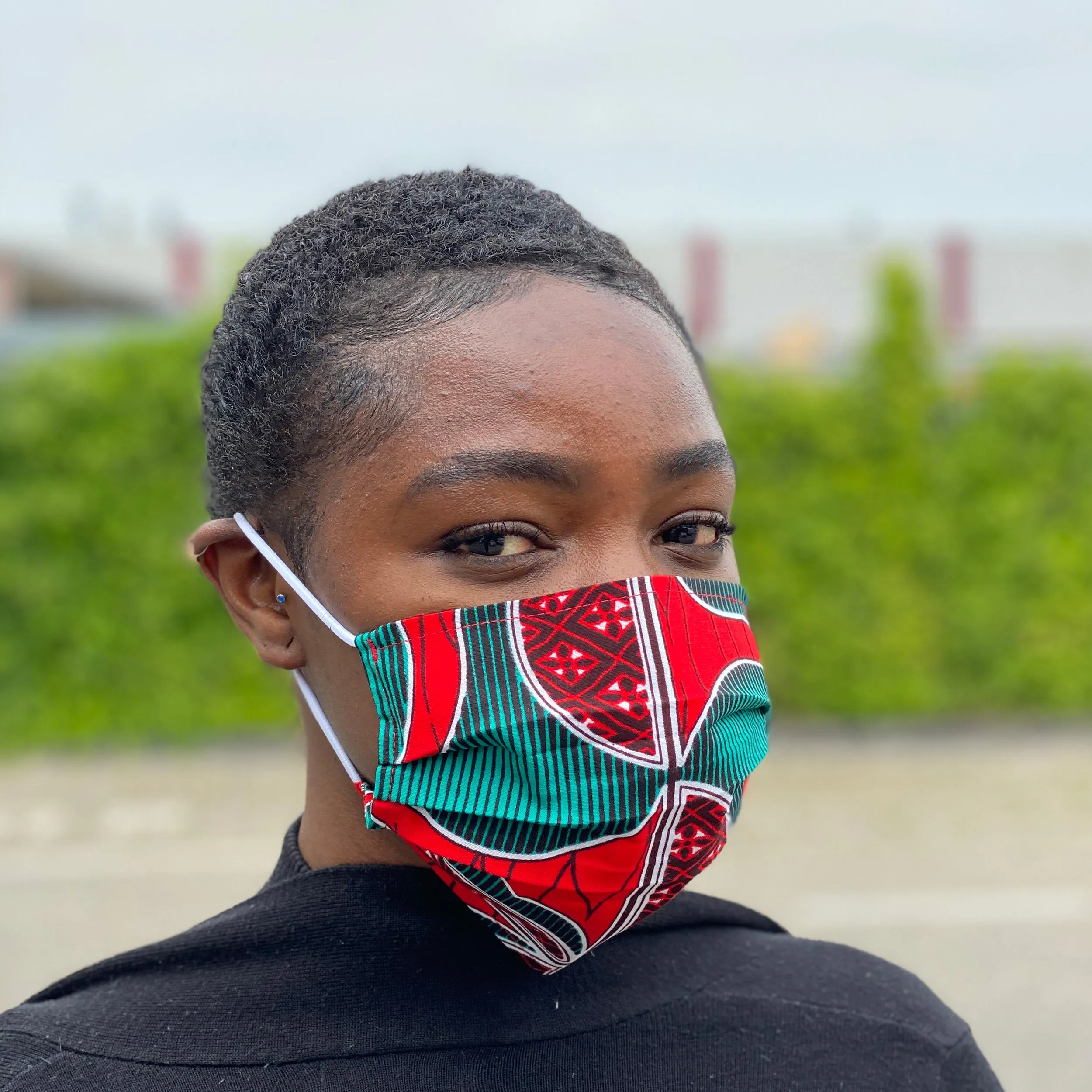 African print Mouth mask / Face mask made of 100% cotton - Red green swirl fan