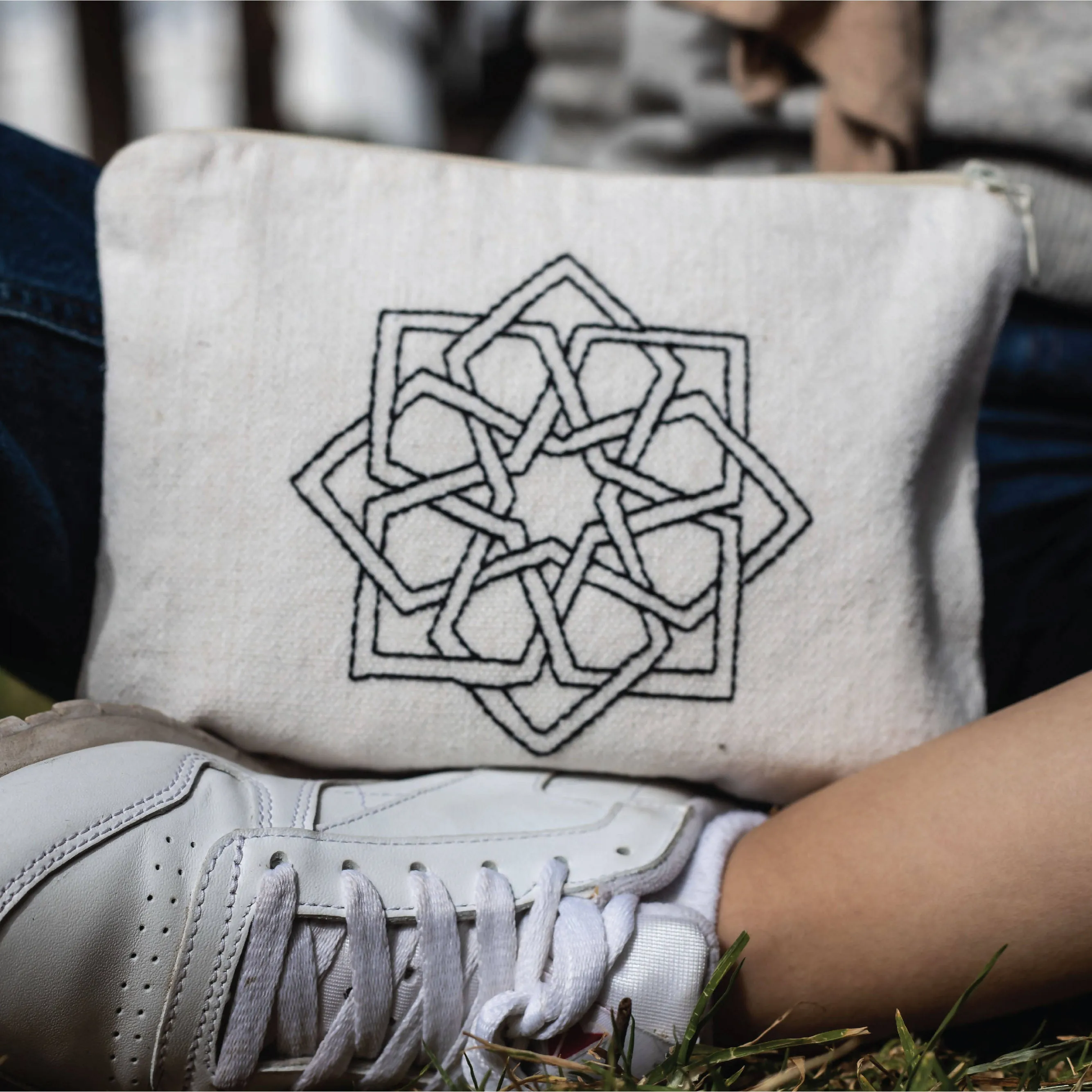 ARABIC GEOMETRY POUCH