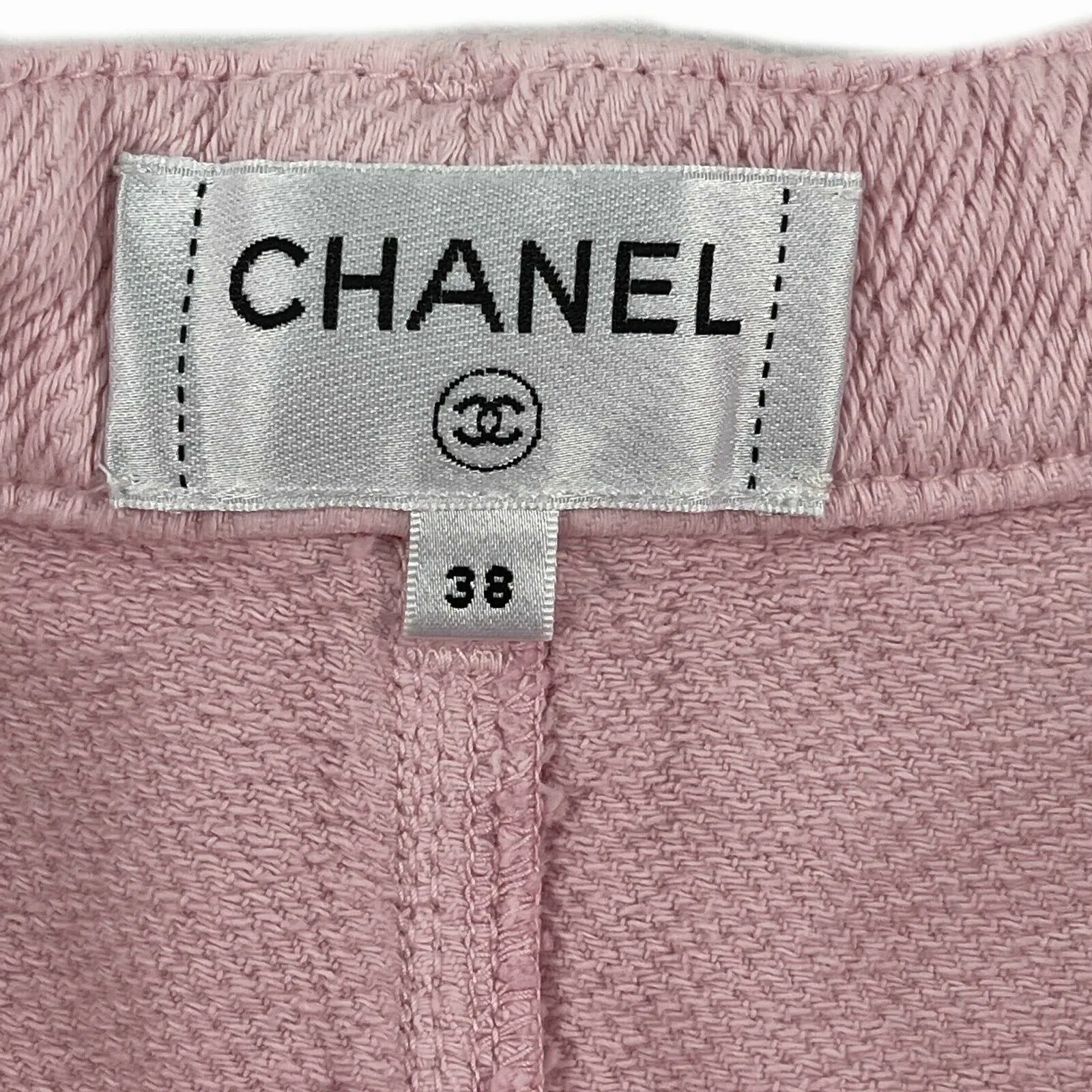 CHANEL - 19P CC Logo Belted Long Cotton Textured PInk Shorts - 38 US M