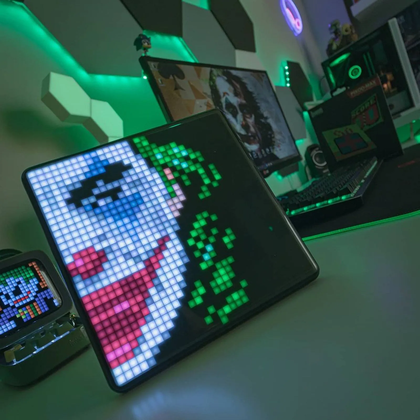 Divoom Pixoo-Max 32 X 32 Pixel Art LED Display