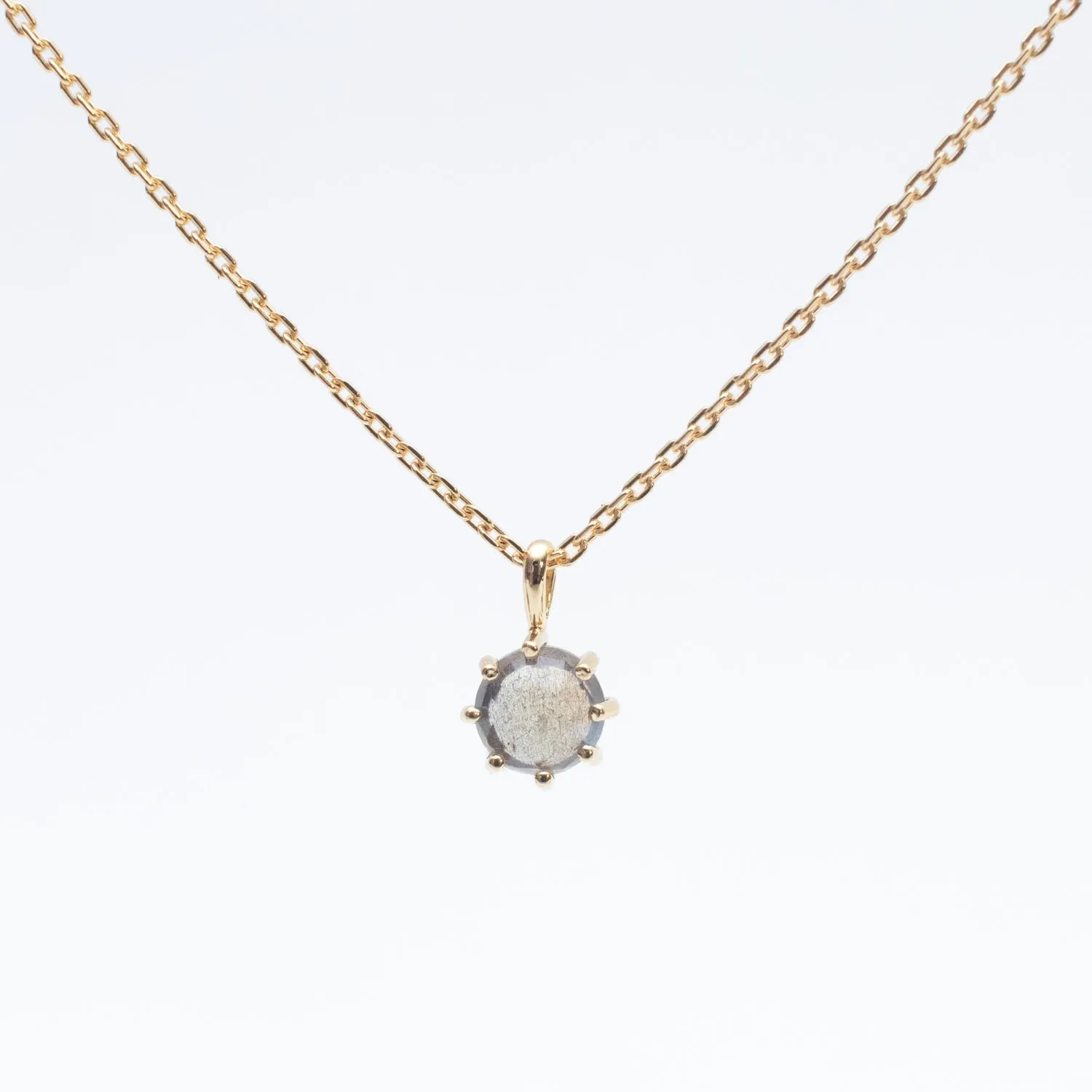 Gold Vermeil Round Claw Set Labradorite Necklace