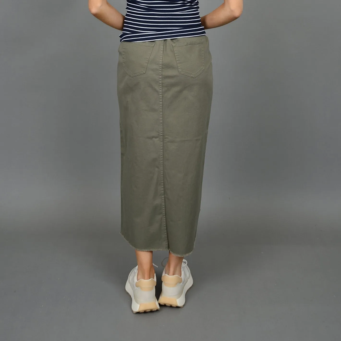 Lola's Room Stretch Twill Front Slit Skirt